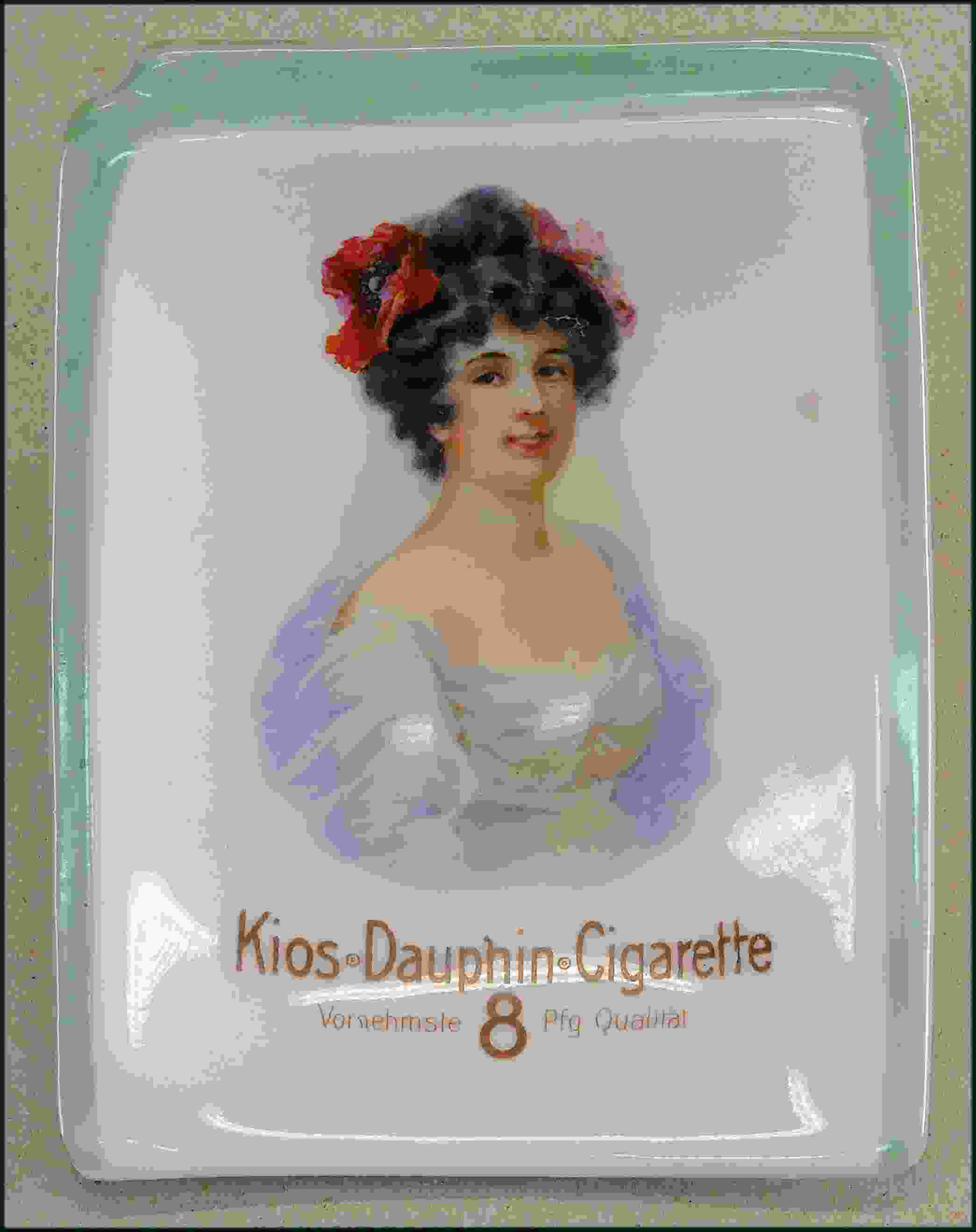 Kios-Dauphin-Cigarette Ascher 